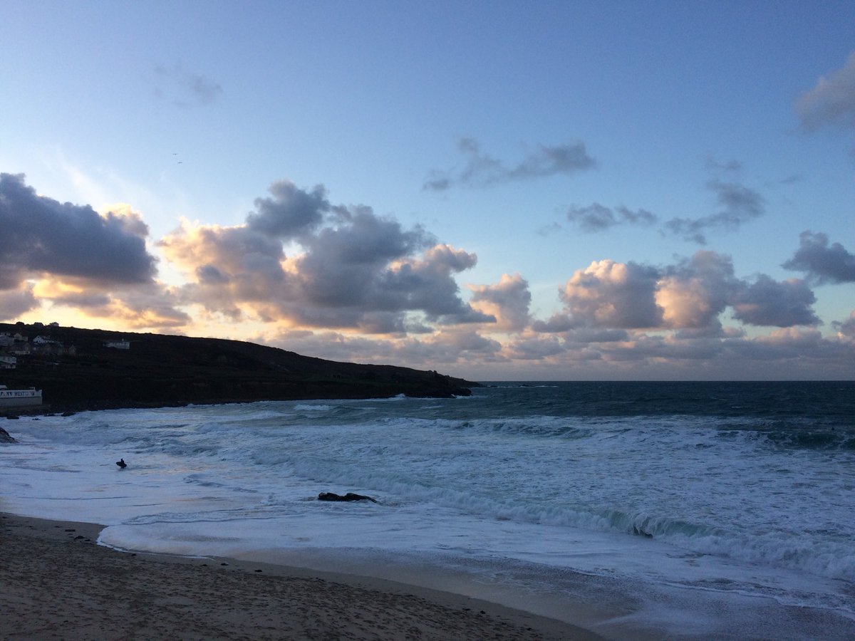 St Ives tweet media