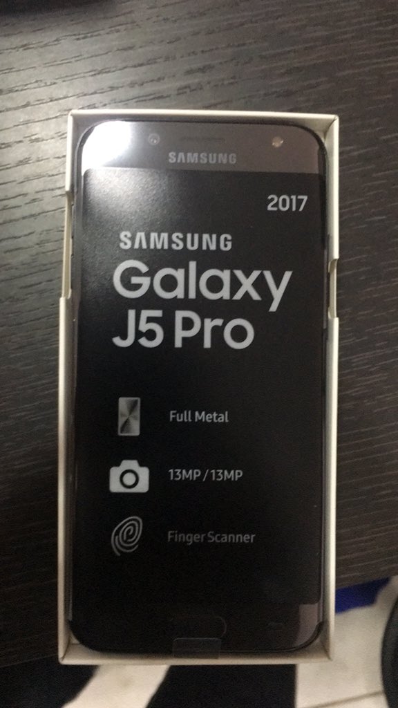 PepeZone1's tweet photo. #samsung #galaxy #J5pro #j7pro #promocion $259 ws 0992270622 @PepeZone1 dale rt https://t.co/kcmDknqLSI