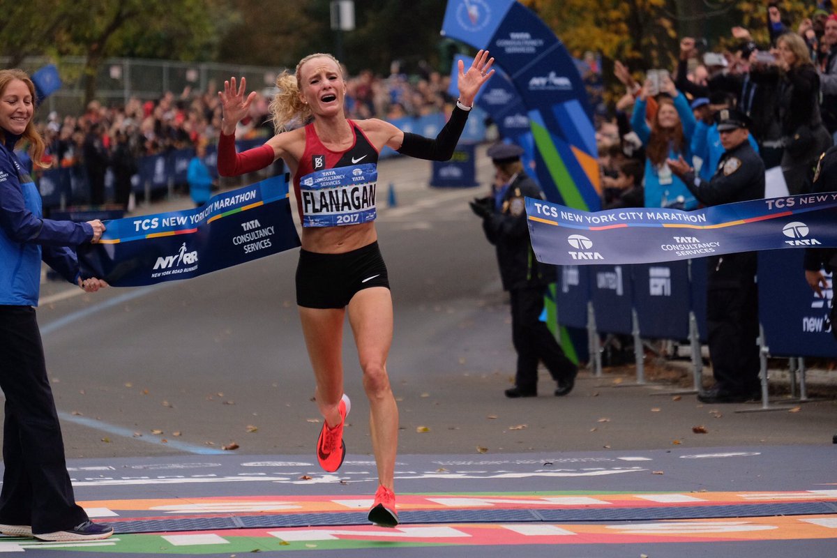 dougomez's tweet photo. Shalane Flanagan wins the 2017 #TCSNYCMarathon! First American woman to win since 1977! via @nycmarathon https://t.co/luM1BixXh0