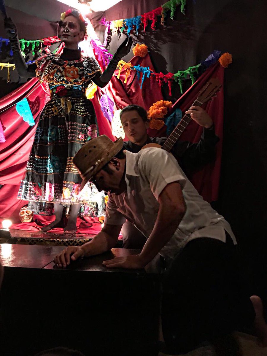 LaGaragarza's tweet photo. HOY TOCA #CajitaDeMuerto @ElQuirofanoTC #Coyoacan A partir de las 7 pm 6 funciones
@luisfer_lucho @ale_lawera @LP_Teatro @LaGaragarza 💕🇲🇽🎭💕 https://t.co/ZFEHSU6XhW