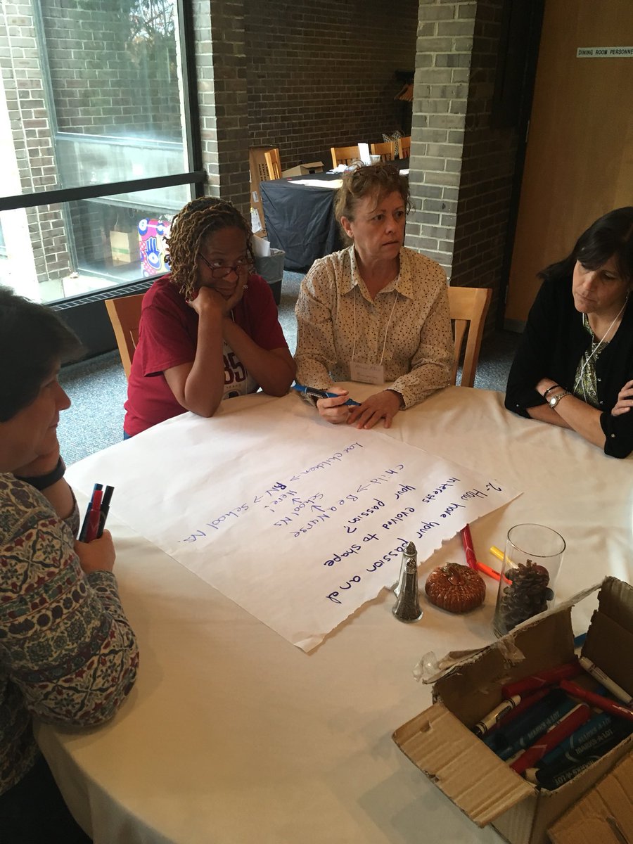 jjshlp's tweet photo. #SchoolNurseLeaders discuss Purpose & Passion #JJSHLPFall17 https://t.co/svnesJa4hR