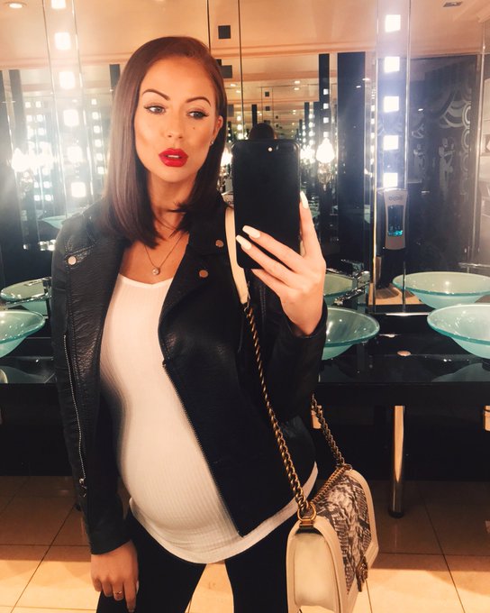 Fattening up my little lad 💙 https://t.co/nFAZGu6XwD<a href="/tag/newprofilepic"class="tags"><span>#newprofilepic</span></a>