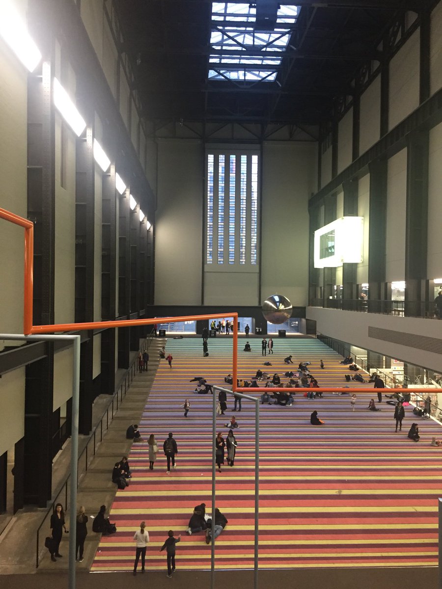 alicegambyvan's tweet photo. Tate Modern Turbine Hall by danish artists Superflex #superflex #gradient #colour https://t.co/vckCnB8maZ