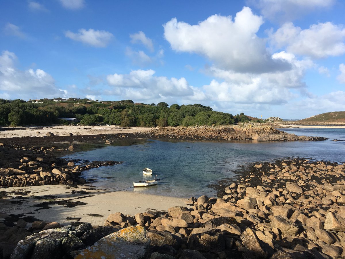 stagnesboating's tweet photo. Sunny Sunday afternoon 😀 https://t.co/kbOtGVQqgG
