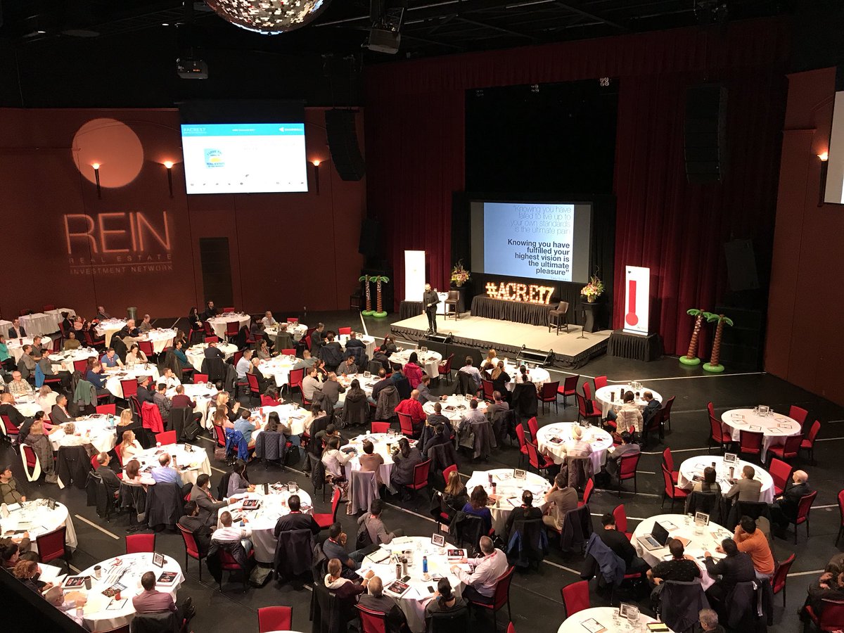 WashbrookC's tweet photo. @bydolan passionately leading #REIN members to intentionally create a #Belize maintain bandwidth, while connecting the dots @tiltproperties https://t.co/8SZBM86CIO