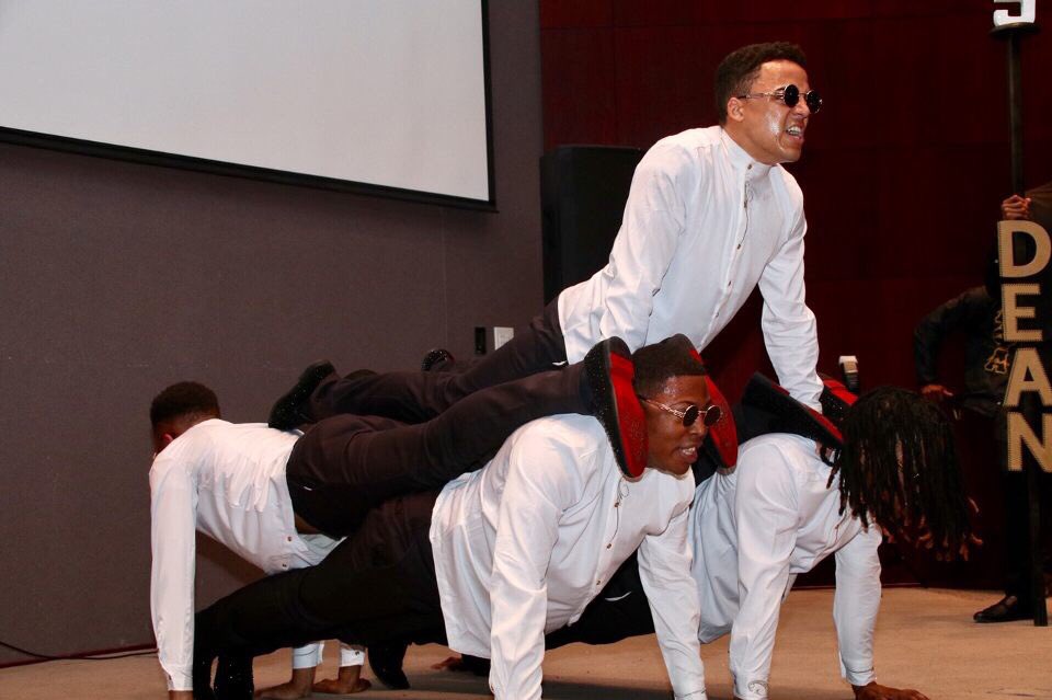 AveryDonson's tweet image. They ain’t heavy, They my brothers #FA17 #ACE #ΑΦΑ