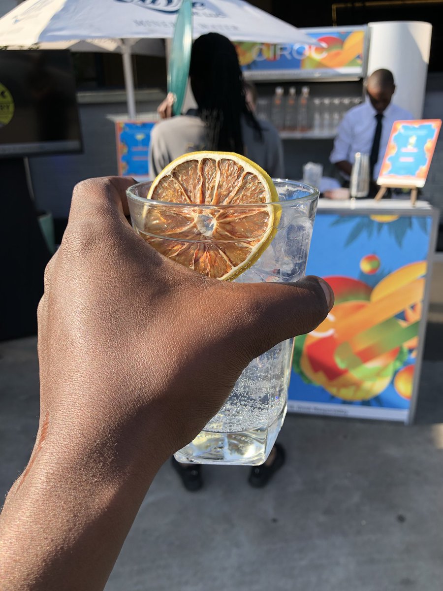Mmisology's tweet photo. Earlier on today! #CirocMango https://t.co/YI6SRlKxDC