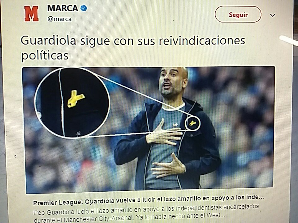 FonsiLoaiza's tweet photo. Guardiola hace el mejor arranque de la historia de la Premier y en @marca lo critican por apoyar a los presos políticos catalanes. Asco. https://t.co/L8irUlrxU4