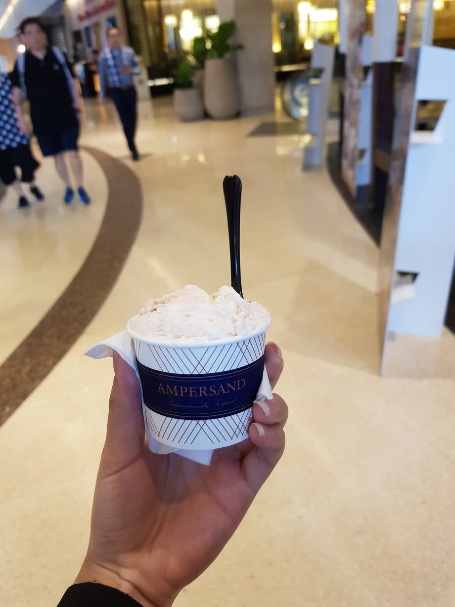 honhuayder's tweet photo. ของฟรีที่ได้จากnote8 รักอ่ะะะะะ #note8th #GalaxyNote8 #galaxygift #SamsungPay https://t.co/fx56uBXhhQ