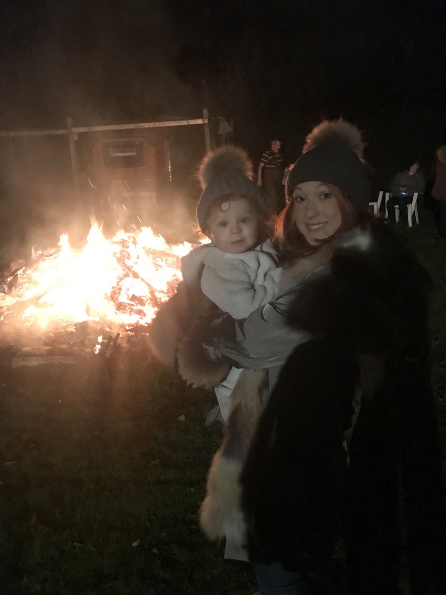 Collect moments, not things. 🎇💙