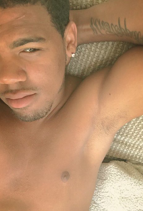 Sometimes you gotta go thru a lot To be mentally prepared for a lot more Why would we be given something<a href="/tag/bowdown"class="tags"><span>#bowdown</span></a>