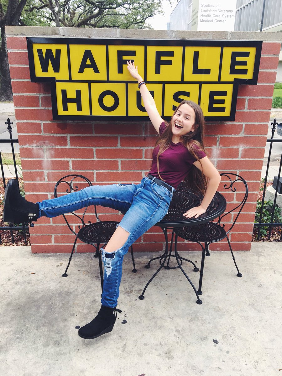 AvaAcres's tweet photo. Falling for you @WaffleHouse 🤤💖 #neworleans #louisiana #wafflehouse https://t.co/46vsYtb1T9