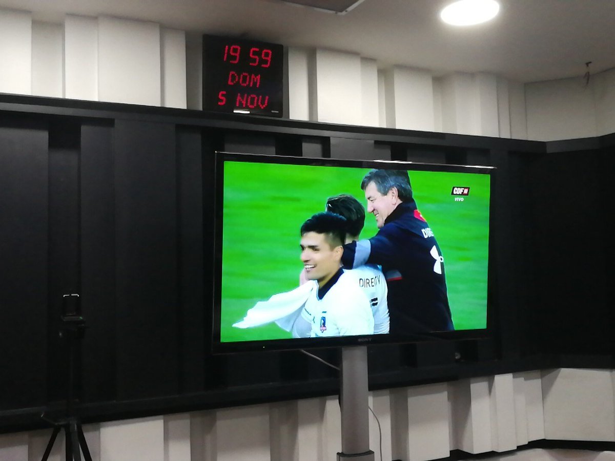Grillodelgol's tweet photo. Hay que reconocerlo, Colo Colo jugó un gran partido y fue justo ganador. Final de campeonato de miedo @adnradiochile #ADNDefine https://t.co/8U9rblwSpo