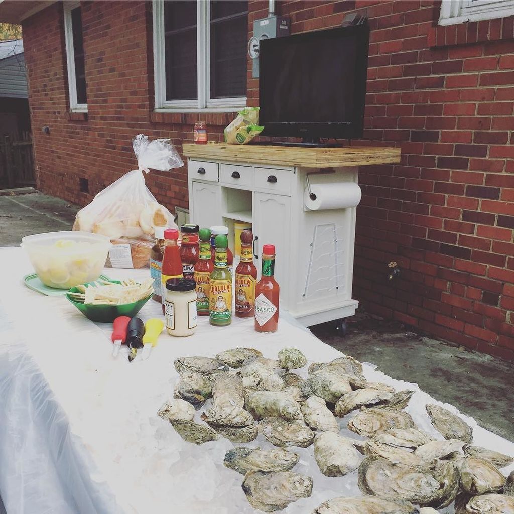 dennis_qsilver's tweet photo. Year one of A Shucking Good time in the books! https://t.co/7G25AJEs5t