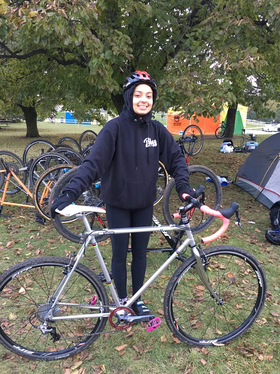 ChiCrossCup's tweet image. #CCCWhipOfTheWeek @maxinebeans’ aluminum ALAN. Maxine worked 25 hrs @blackstonebikes to earn this ride. @SRAMroad &amp;amp; @ZippSpeed bits. #PSIcx