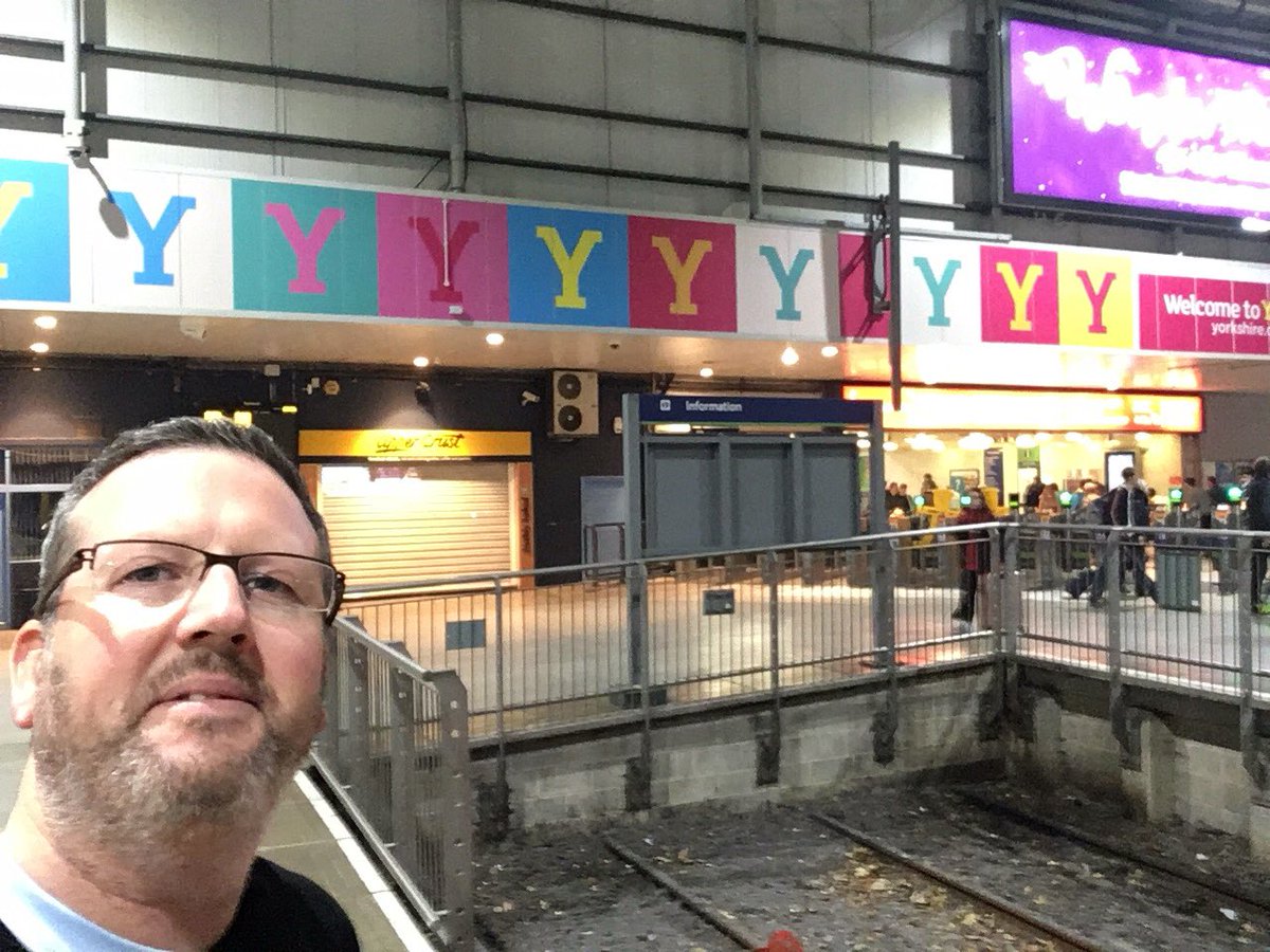 simoncotton69's tweet photo. Looking good #Leeds #trainstation @GaryVerity ....sorry I missed you the other night at #WRA2017 https://t.co/6fCfytz6dK