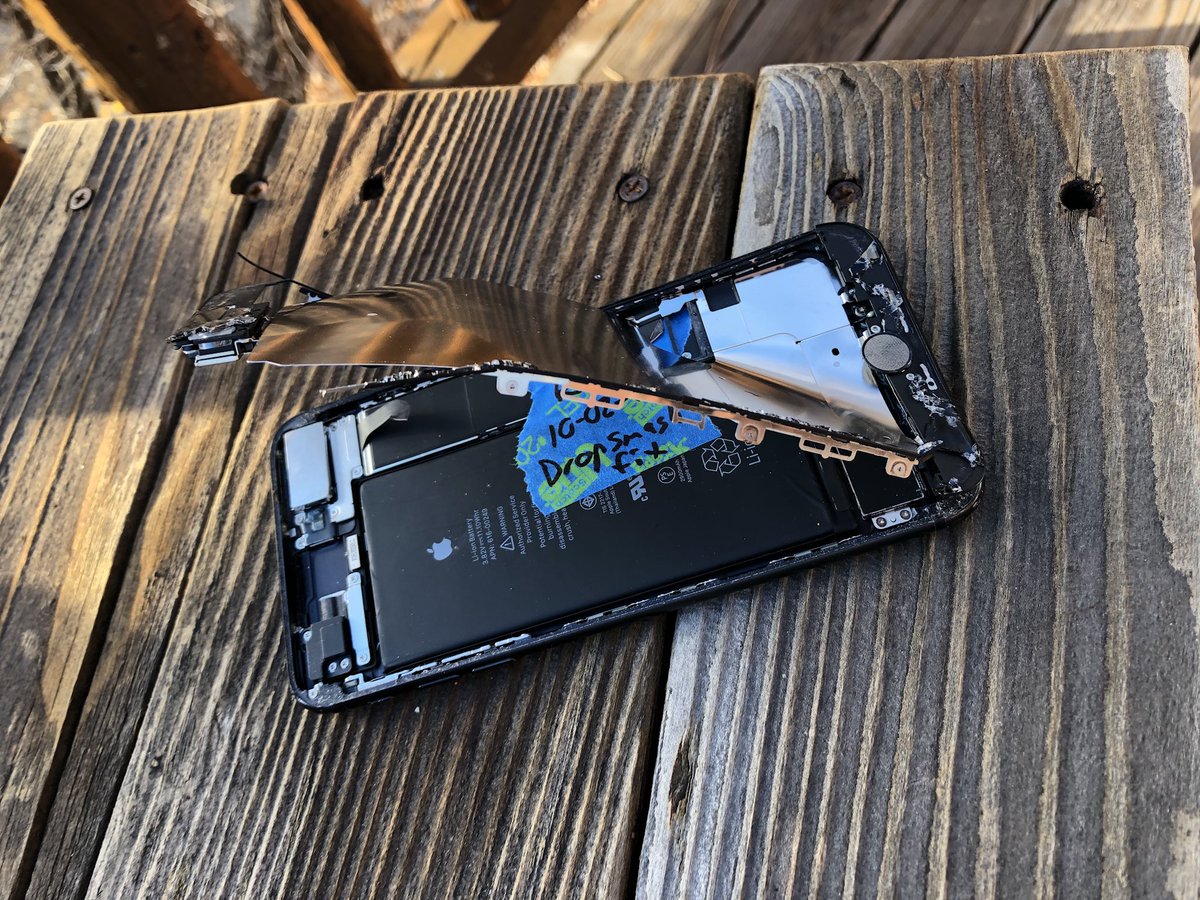emartineeez's tweet photo. I tried to answered your calls and messages &amp; I couldn’t so this happened (Martinators you guys are the best) you’ll see next video https://t.co/gmdNGsHANt