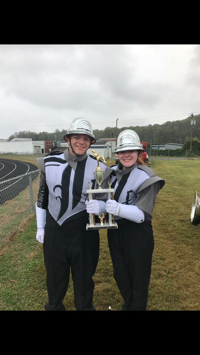 _greg_gibson's tweet photo. Drum majors went undefeated this season, taking first at EVERY competition! @LedfordProud @LedfordPanthers @LedfordHSNC https://t.co/WbkZ5OuNAk