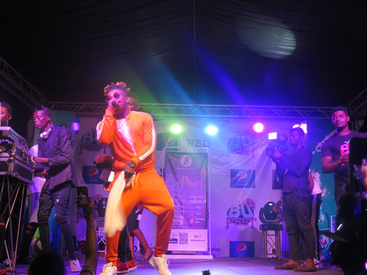 BoomplayNigeria's tweet photo. First-class performances from @IamMayorKun, @ReekadoBanks, @itz_DNA &amp; more at the #BUFEST2017🔥 https://t.co/9RJczMRDZ6