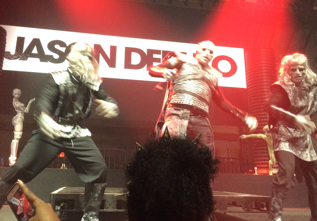 MinaKoo_here's tweet photo. Eye talk; Jason Derulo was cool! - @KarmaIntl #MaximHalloweenParty https://t.co/mUJ2WNv0YX