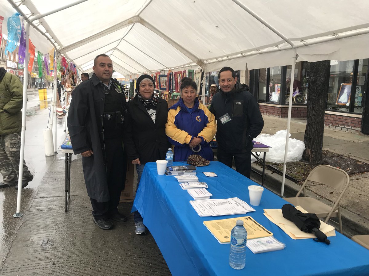 ChicagoCAPS09's tweet photo. Back of the Yards Neighborhood Council: Fiesta de la Vida Event https://t.co/kdXb1s4LyM