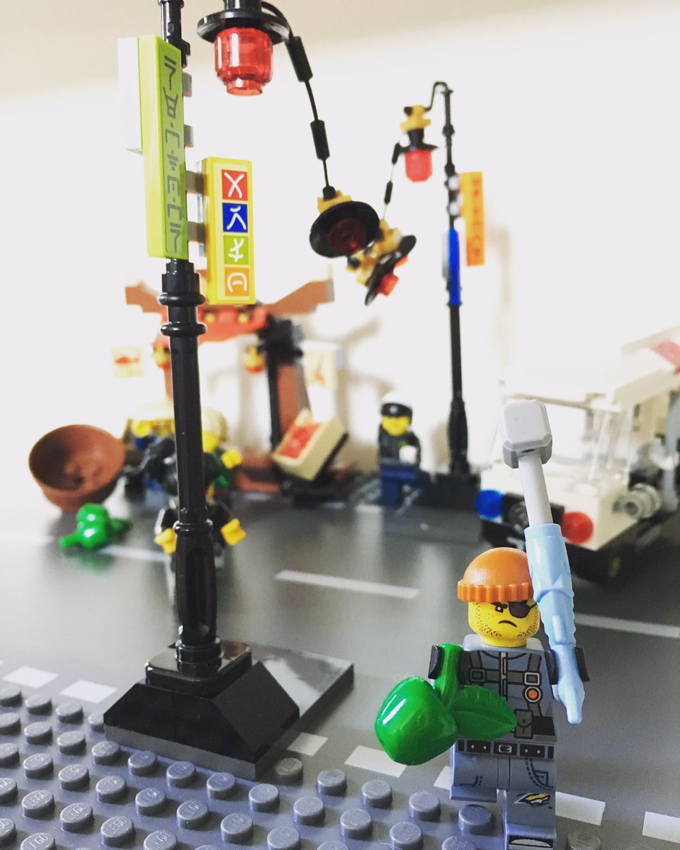 lisaloveslego's tweet photo. Love this set!! Ninjago City Chase 💯👍 #LEGO #ninjago #ninjagomovie #afol #legoblogger https://t.co/CN4QOovt7K