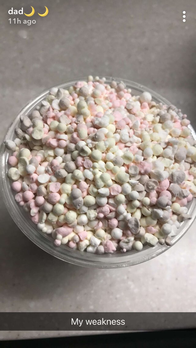 23Cookcd's tweet photo. i literally had these yesterday and i couldn’t agree more 😍😍😍 @MannyMua733 https://t.co/fQMtNC3Ewa