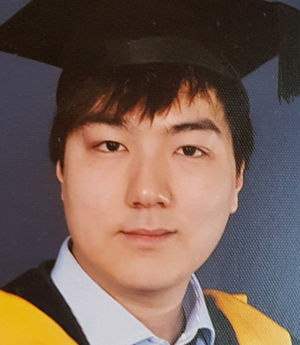 metpoliceuk's tweet photo. If you see missing 23yo Kyong Kim, please call 101 - Concerns for welfare. From #Barnet, believed to be travelling south towards #Kingston. https://t.co/wjMD4u07pf