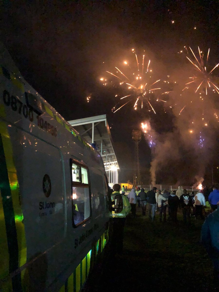 SJACGower's tweet photo. Our #FirstAid volunteers are on duty at St Helen's Swansea for the amazing #Fireworks2017 #mySJAday #mySJCWday #TeamMumbles https://t.co/38mpJP2gF3