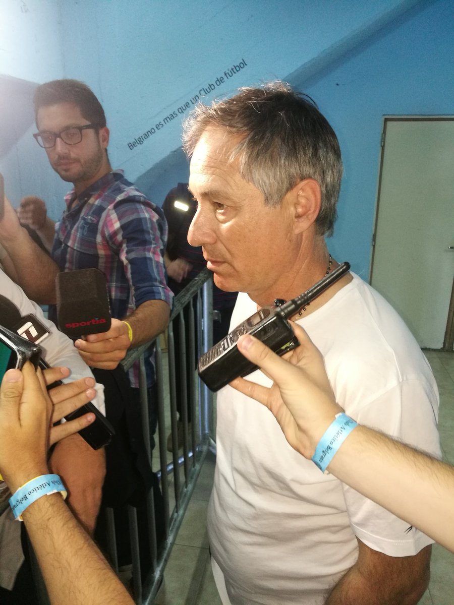 Holan: "Seguir trabajando, insistir y estar tranquilos" 