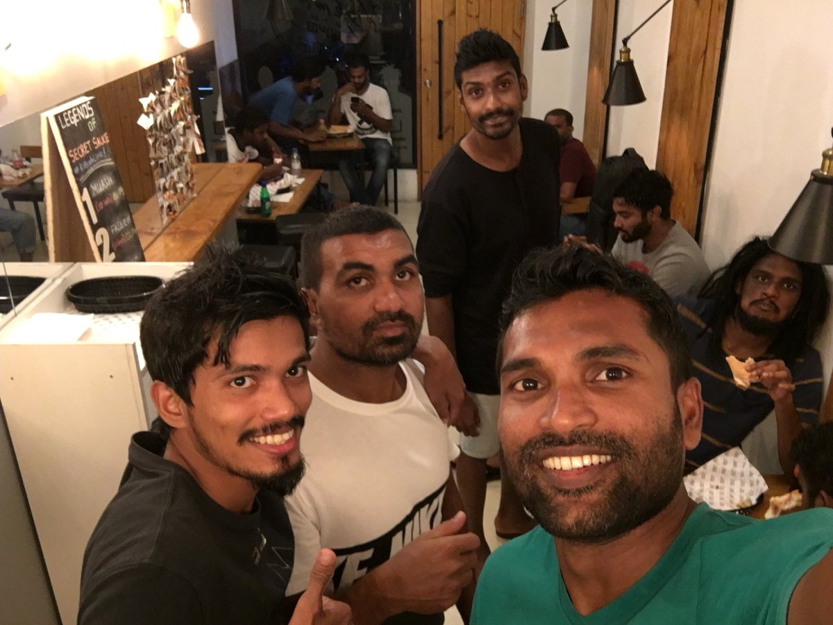 husenhalym's tweet photo. magey sandwich, ma beynun gothah hadhanee #trexbc @SandwichBaa https://t.co/yY5j5t5EKW