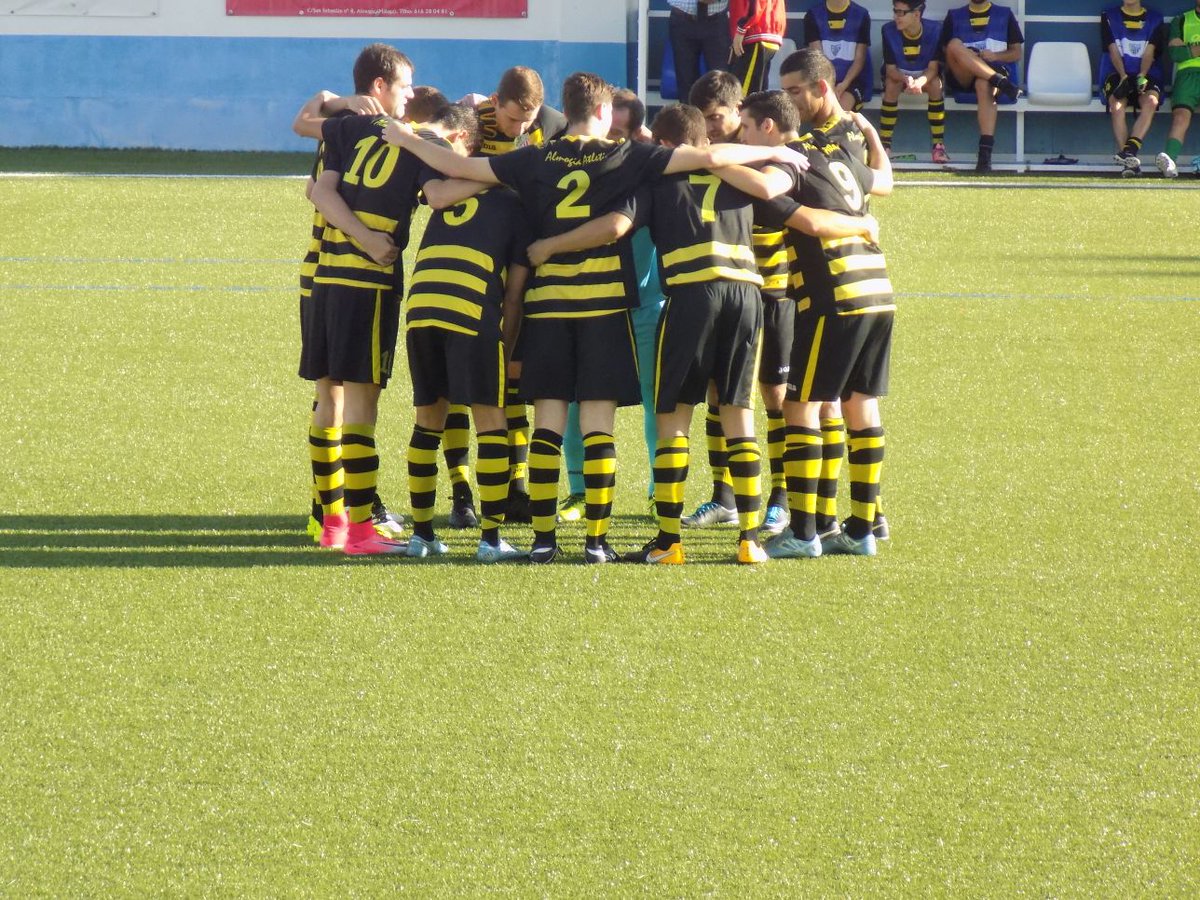 atleticalmogia's tweet photo. Empate a dos goles en el partido de esta tarde ante un buen rival, un resultado que sabe a poco tras ir ganando por dos a cero ⚽⚽🏟 https://t.co/dSsfMdWito