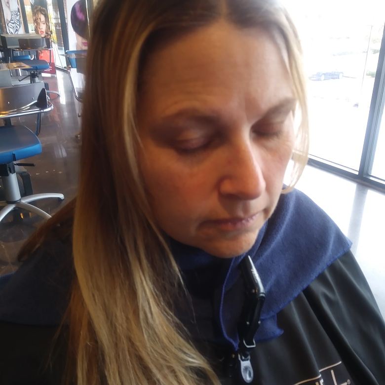 LisaMoonYe1's tweet photo. Dimentional Color! #paulmitchell #modernsalon #templeannapolis #lisamoonye #editorialstylistintraining #coloristintraining https://t.co/DDXgGJ6AD5
