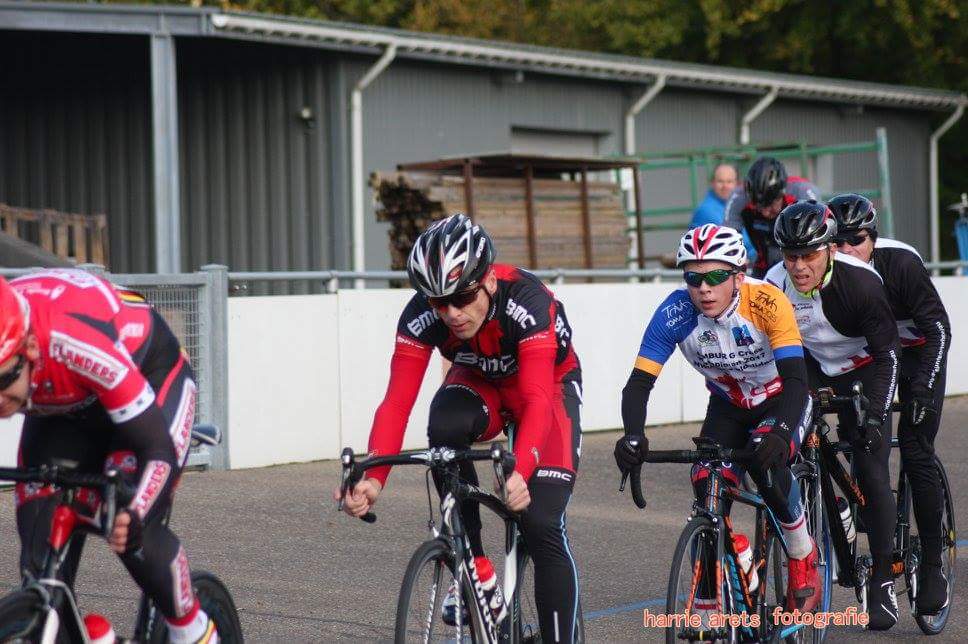 Frans Ledoux (@frans_ledoux) on Twitter photo Op <a href="/WielerbaanGL/">𝗪𝗶𝗲𝗹𝗲𝗿𝗯𝗮𝗮𝗻 𝗚𝗲𝗹𝗲𝗲𝗻</a> weer een super training afgewerkt! Zou toch ontzettend zonde zijn als dit verloren gaat! #power2peak Op <a href="/WielerbaanGL/">𝗪𝗶𝗲𝗹𝗲𝗿𝗯𝗮𝗮𝗻 𝗚𝗲𝗹𝗲𝗲𝗻</a> weer een super training afgewerkt! Zou toch ontzettend zonde zijn als dit verloren gaat! #power2peak