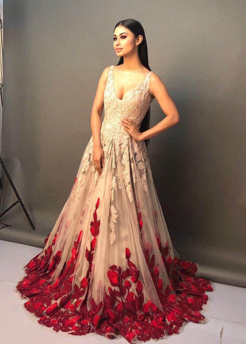 858px x 1200px - Mouni Roy Fc (@mouni_roy_) / Twitter