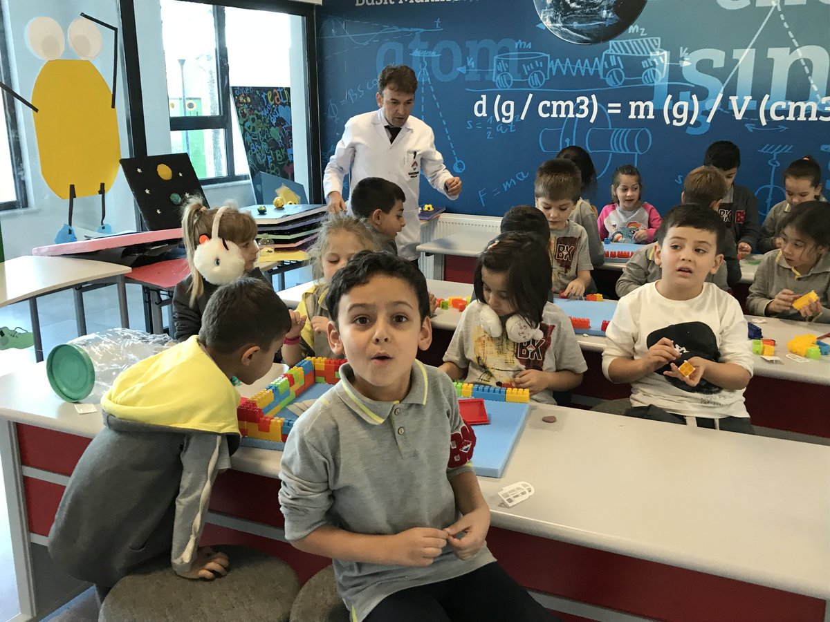 cemil_aykan's tweet photo. Isparta Bahçeşehir 1/A sınıfı olarak barajlarımızı yapmaya başladık.#STEMgelecektir @TheUgurSaricam https://t.co/2wxKX3d6zi