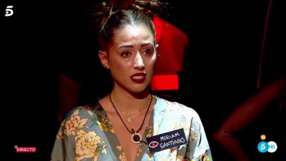 24hGH17's tweet photo. Merece tener una segunda oportunidad y verla otra vez como concursante #GHDirecto #RepescaMiriam @MiriamGHRV https://t.co/QZ8gAtIPOK