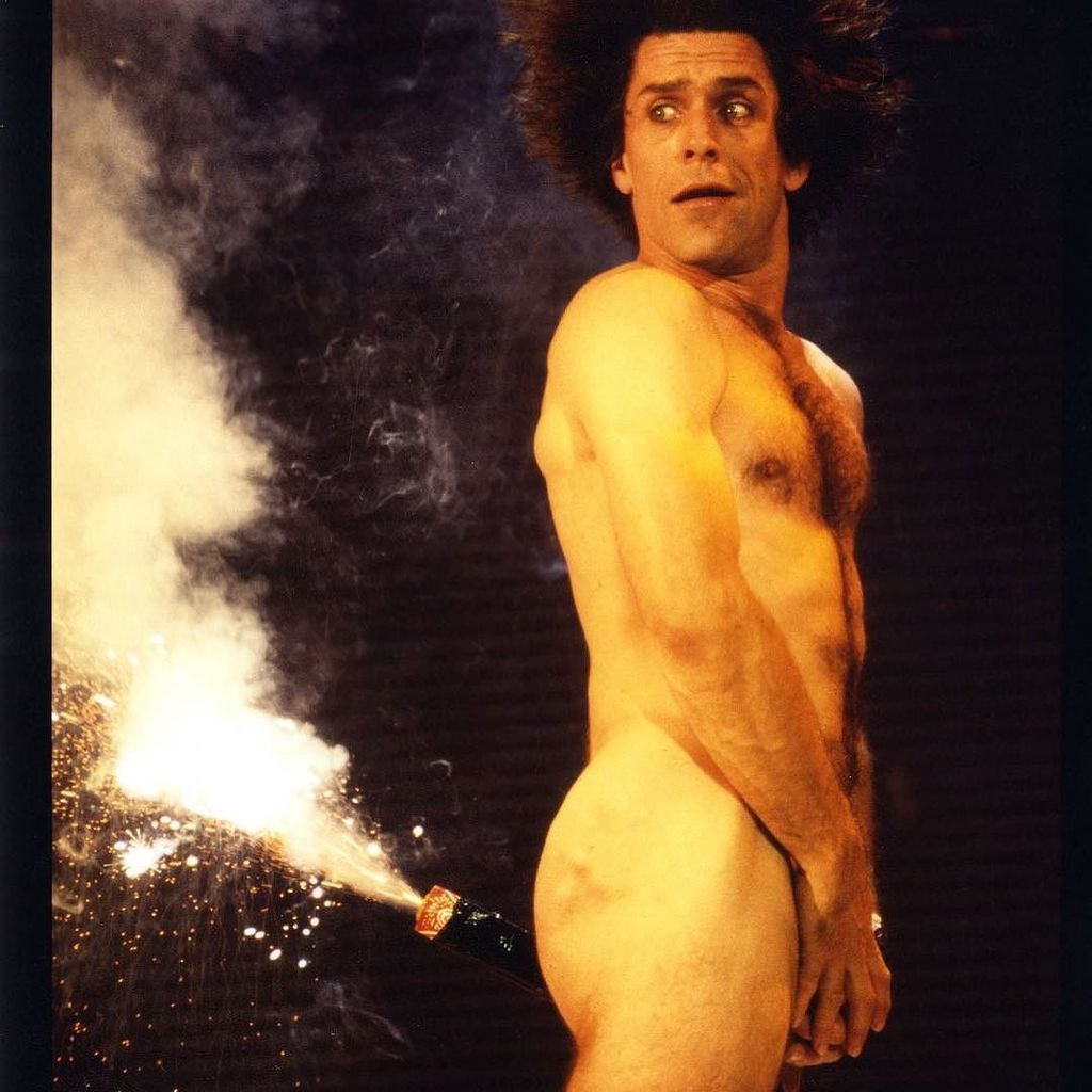 Please may I remind you all to have a very safe #guyfawkes #fireworks night. Be sure to keep your #rockets in a sa… ift.tt/2zg9Bwg