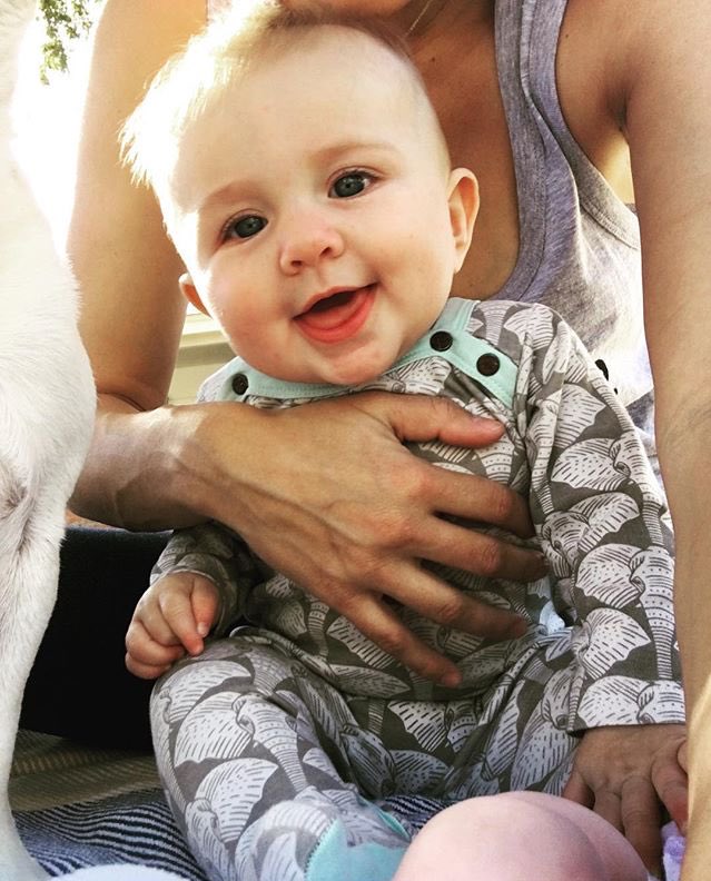 ABohemianSpirit's tweet image. Happy Sunday from me &amp;amp; Birdie 🌈