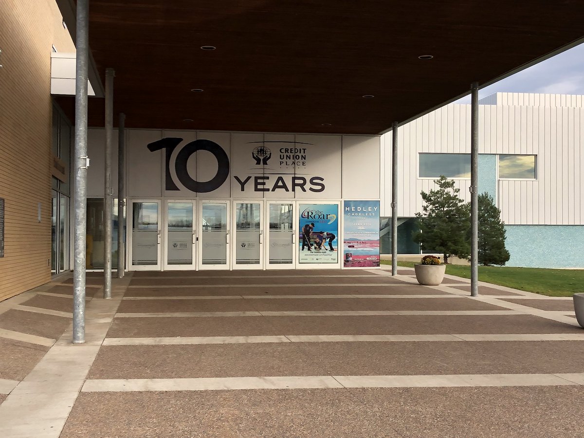 teammurphycurl's tweet photo. This is home for the week!  Place looks great.  Let the games begin.  #RTTR2017 https://t.co/mN34pl0nWf