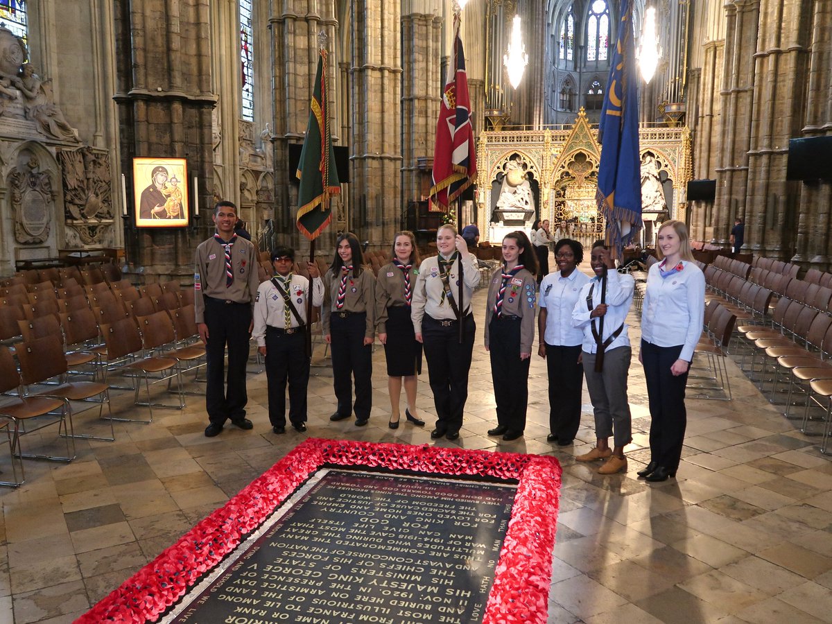 enfieldscouts's tweet photo. Great to see @enf_explorers and some of our leaders taking centre stage @wabbey for @scouts and @Girlguiding #Thanksgiving service yesterday https://t.co/cYYVUhCToq