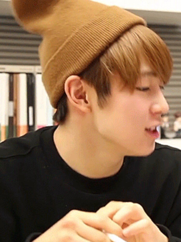 bfgfmaterials's tweet photo. Dawon ¤ SF9 https://t.co/YYufQ45xU0
