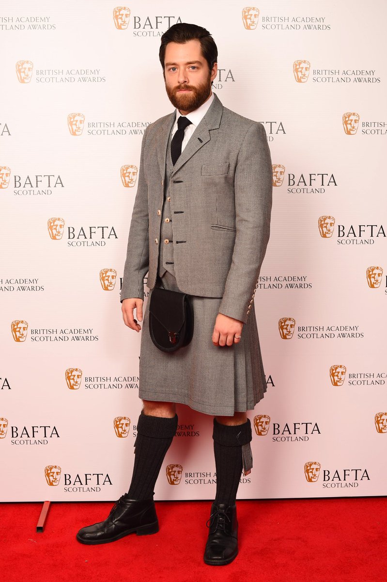 Outlander_World's tweet photo. Because real men wear kilt 😎
@RikRankin ~ #BAFTAScot2017 #Outlander
Via FarFarAway https://t.co/Rer5NeLsVz
