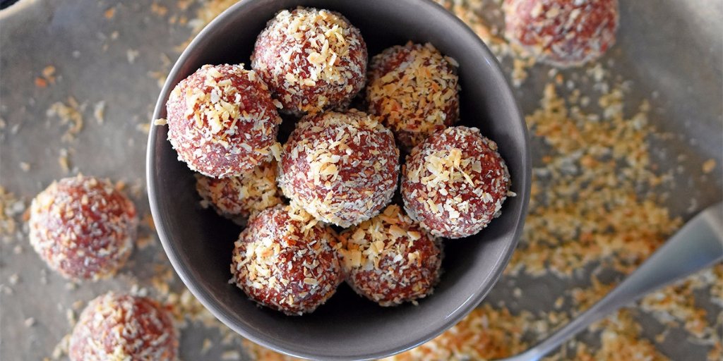 TooshFoods's tweet photo. When you need a pick-me-up after a hard workout or gardening like a maniac, just pop one of these in your mouth! https://t.co/enYDL1LNs6 https://t.co/8RcIIuCirt