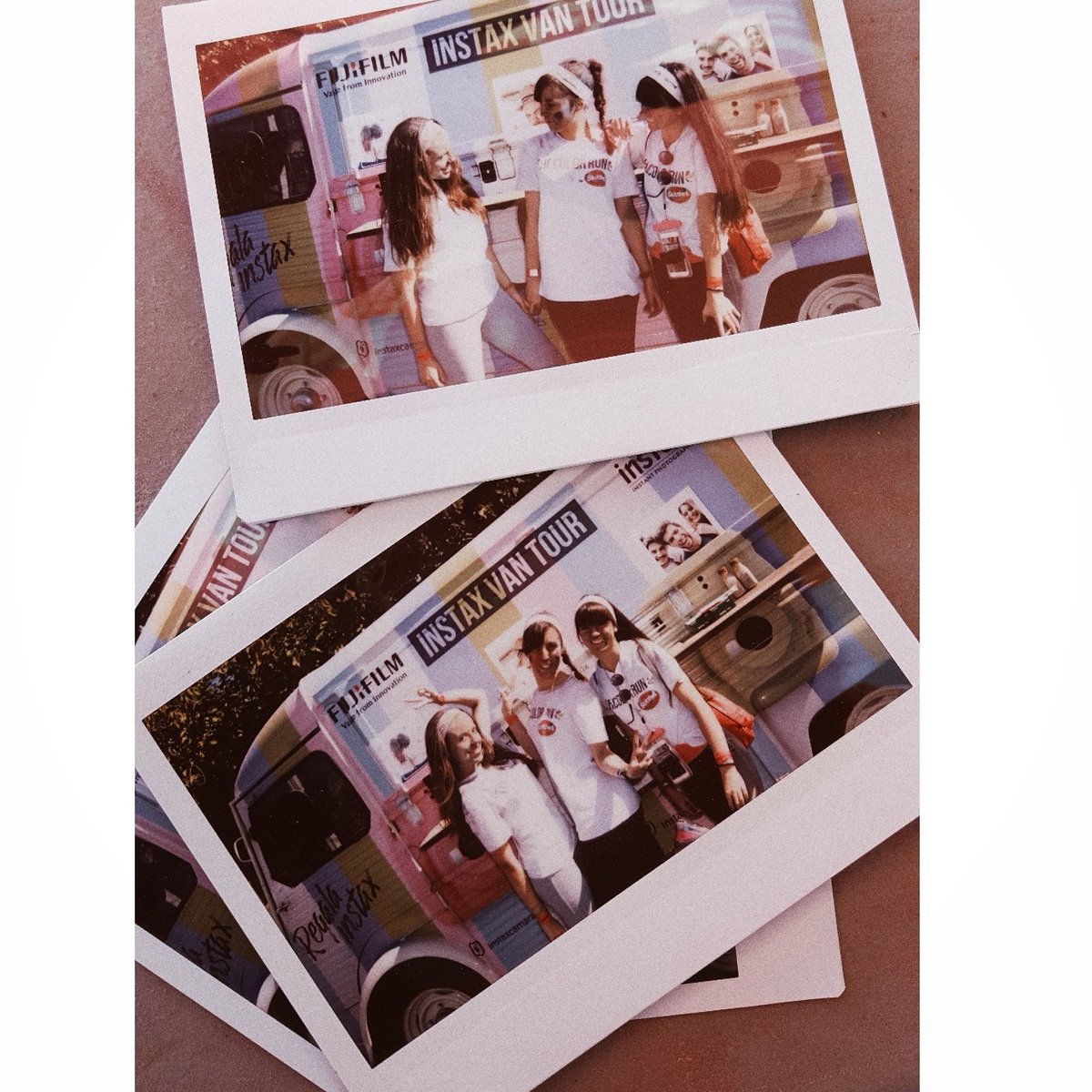 innmma9's tweet photo. Colour and energy is essence of happiness 🎈#instaxTheColorRun https://t.co/2slvAmkmRB