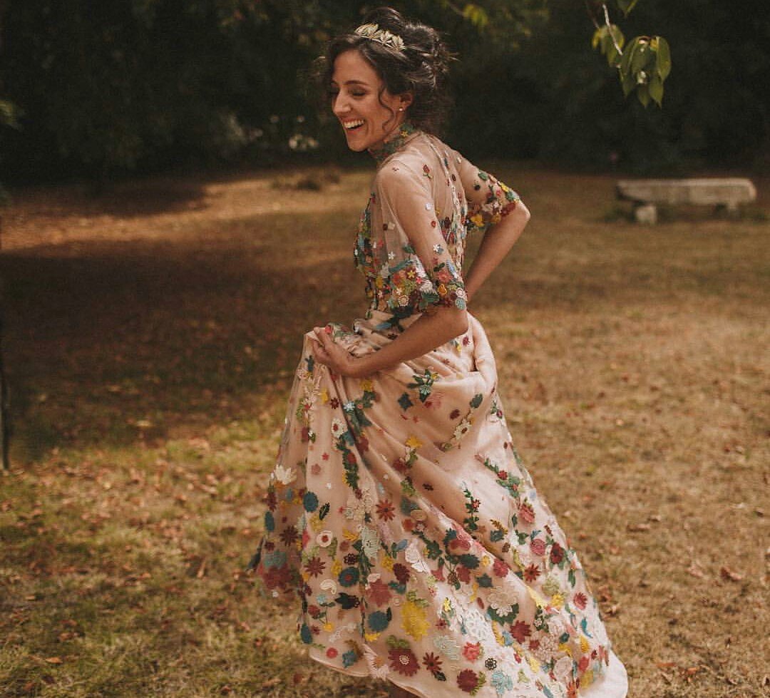 Vestidos de novia otoñales con mucha personalidad 🍁🏵 foto by @jeremyboyerweddings #novias #wedding #Autumn
