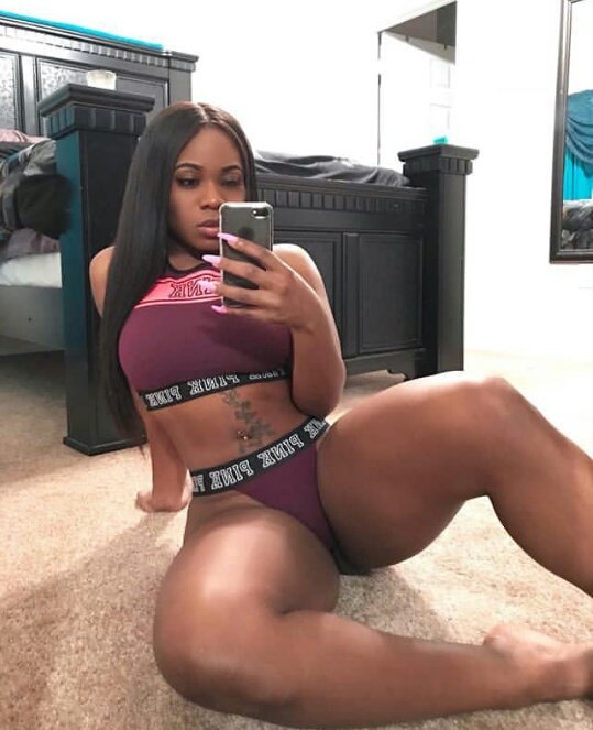 Designerconnec3's tweet image. Add Me On SnapChat @FijiBooty 💦👅