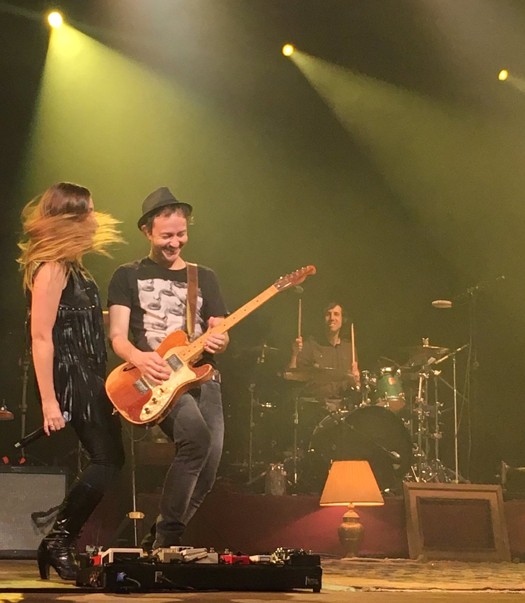 laorejadevgogh tweet picture