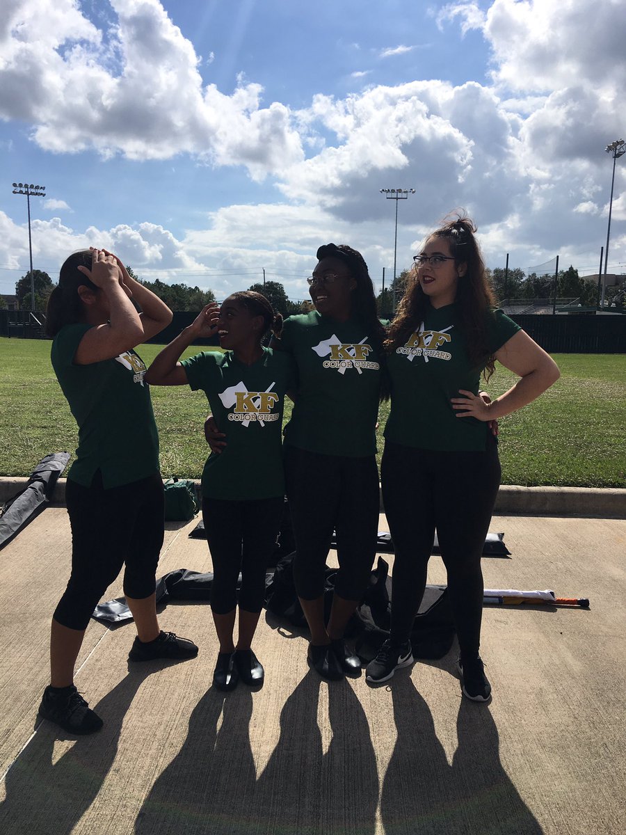 ExoticMermaid20's tweet photo. Second to last game and winterguard will b heading our way https://t.co/EYPdz6qNIx