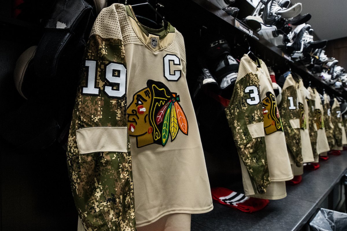 USO Illinois on X: Blackhawks players wore camouflage jerseys during  warmups, in support of those who serve in our nation's military, at home  and away. Each jersey will be autographed by the